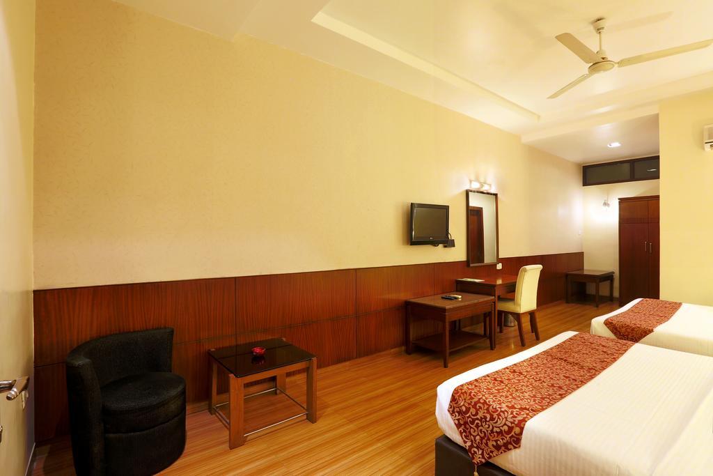Hotel Millennium Guwahati Buitenkant foto